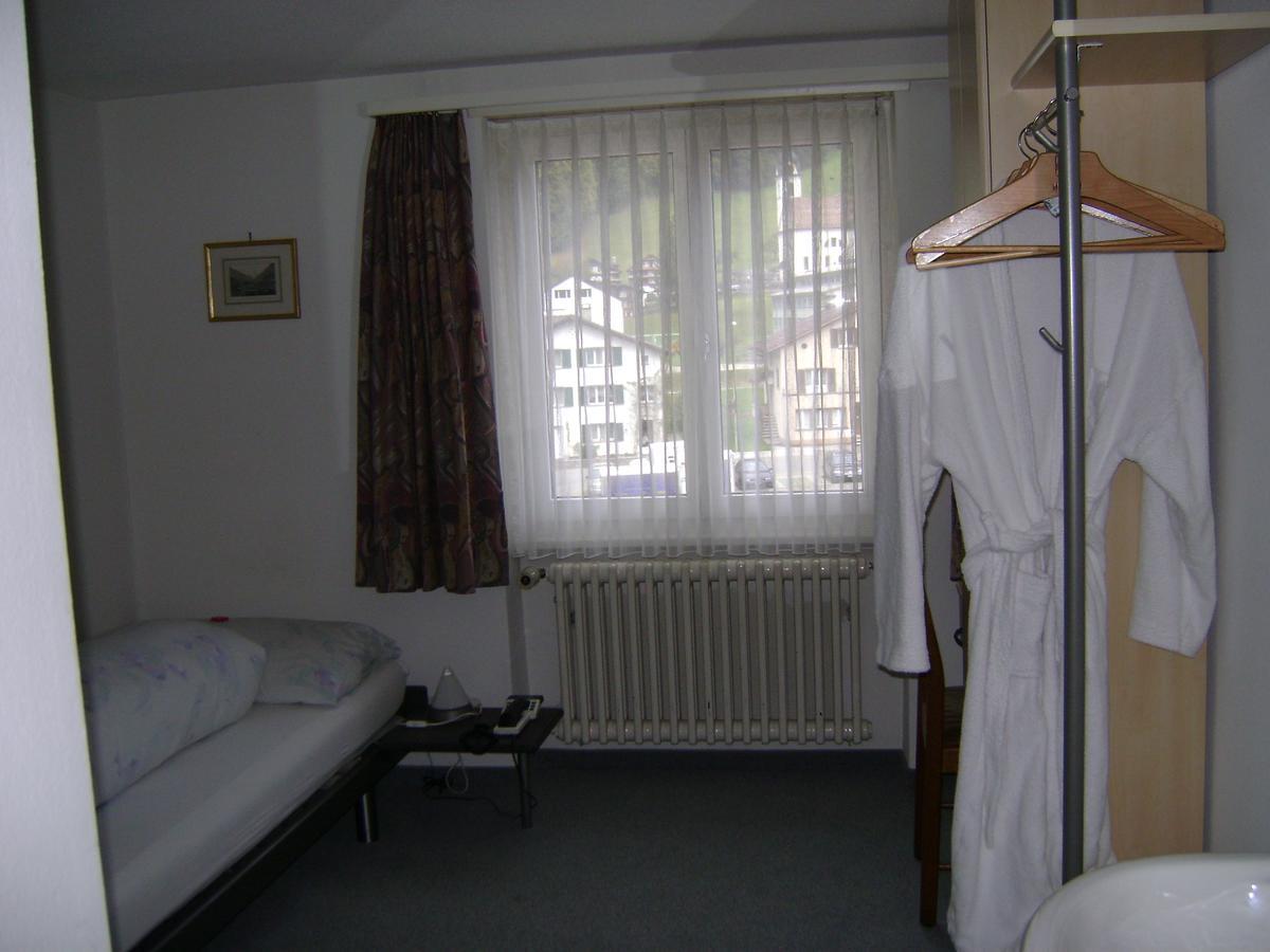 Gasthaus Post Muotathal Buitenkant foto